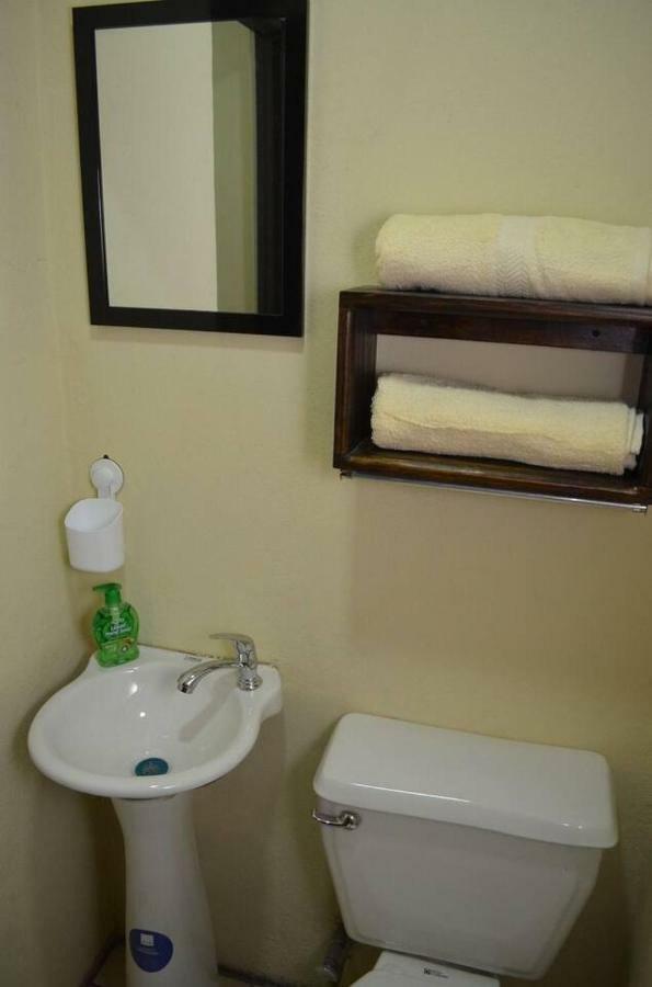#4 Private Room Close To Airport Αλαχουέλα Εξωτερικό φωτογραφία